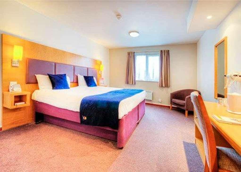 Comfort Inn Manchester North 미들턴 외부 사진