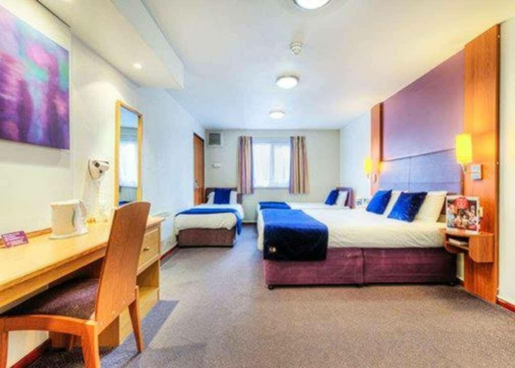 Comfort Inn Manchester North 미들턴 외부 사진