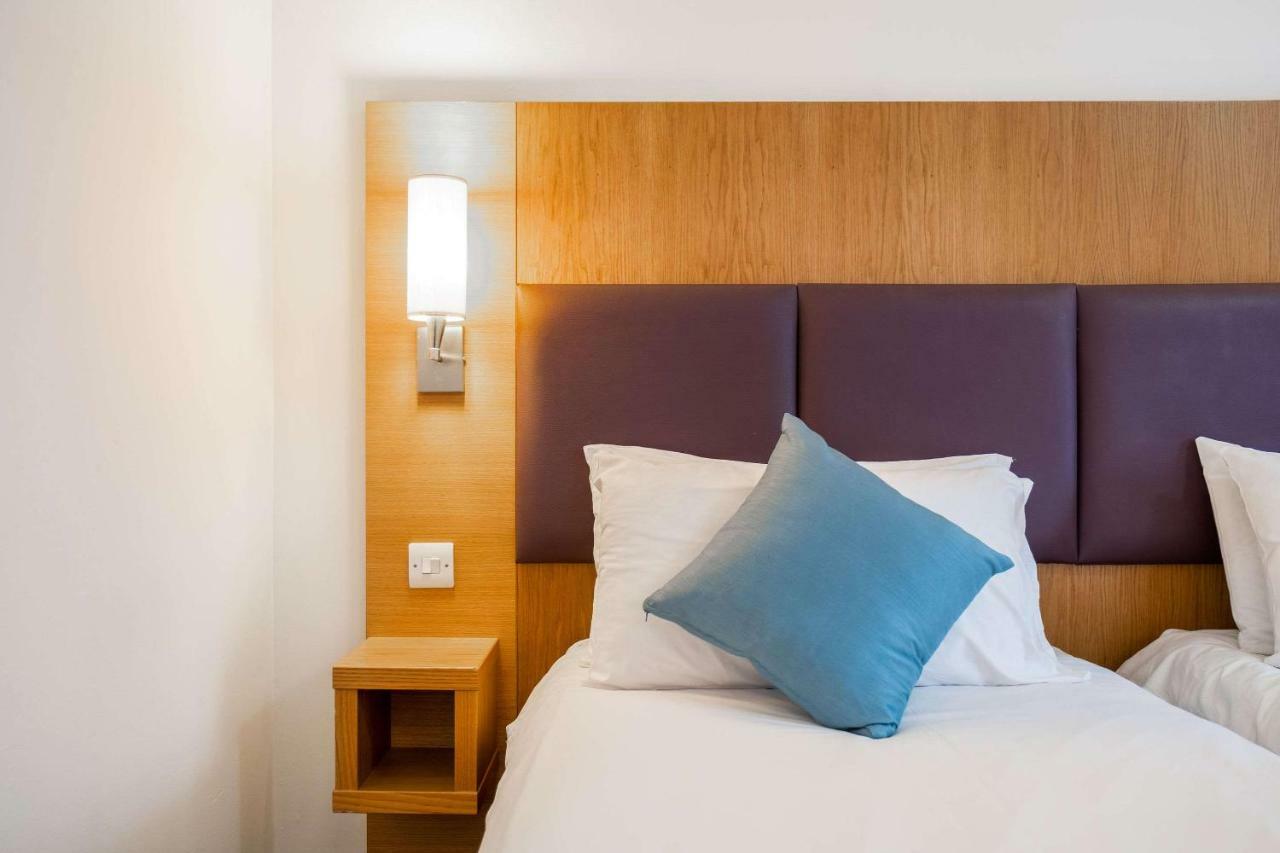 Comfort Inn Manchester North 미들턴 외부 사진
