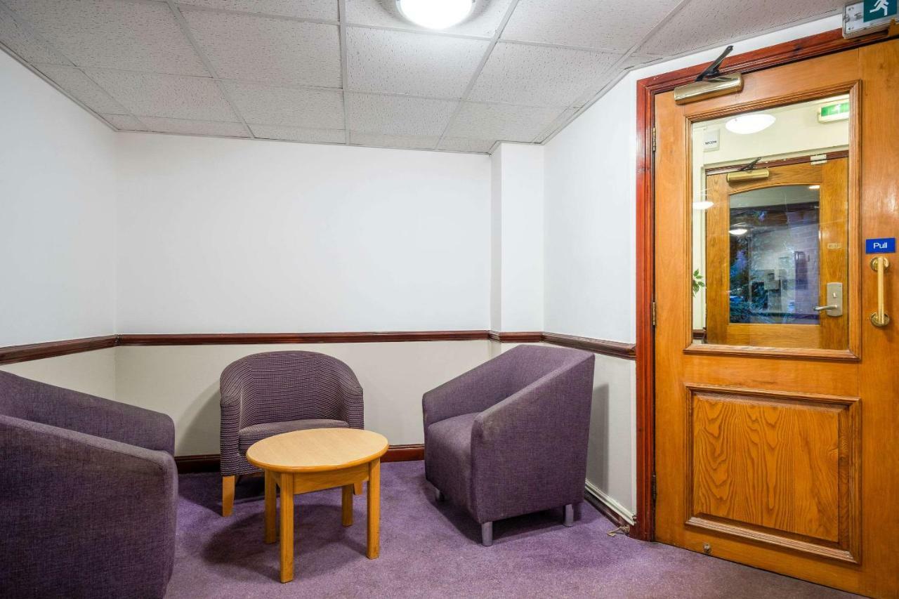 Comfort Inn Manchester North 미들턴 외부 사진